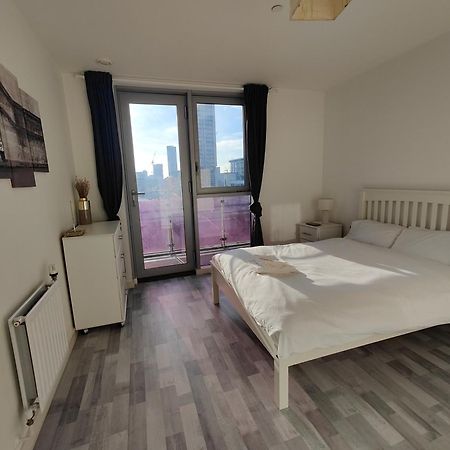 Giogio - Comfortable Stratford Flat With Stunning Views Apartment London Exterior photo